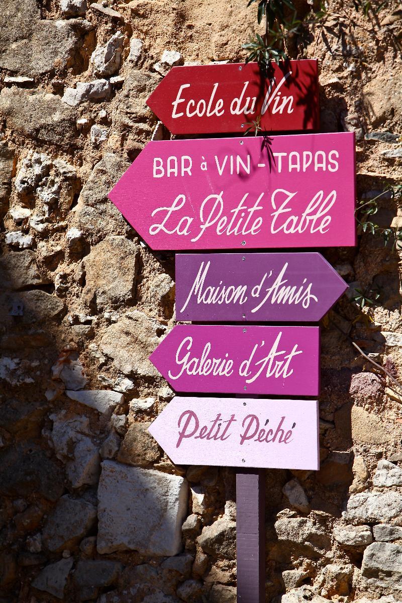 Chateau & Village Castigno - Wine & 4*