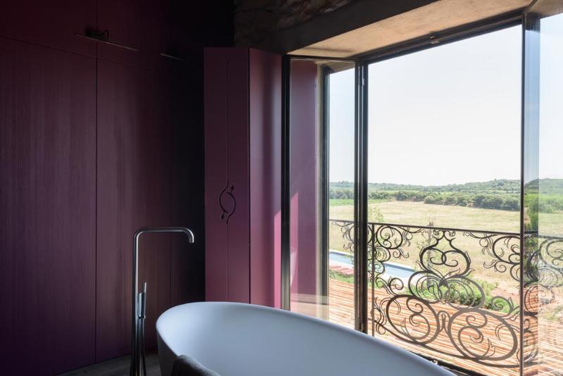 Chateau & Village Castigno - Wine & 4*